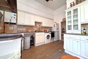 Kitchen - click for photo gallery